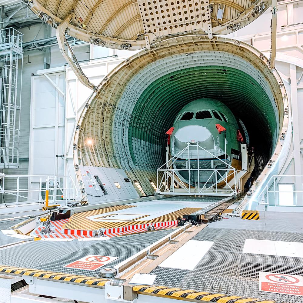 Foto - Airbus Beluga XL Méaulte 403060 Work Platforms