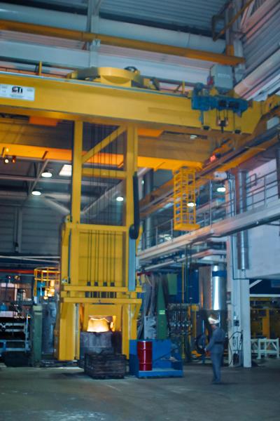 Process Cranes - Liquid Metals