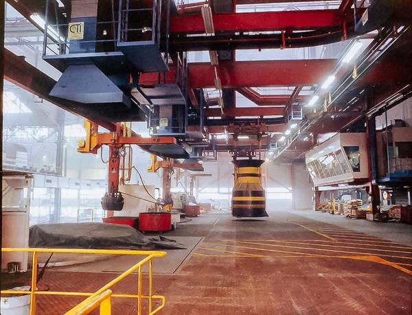 Process Cranes - Liquid Metals