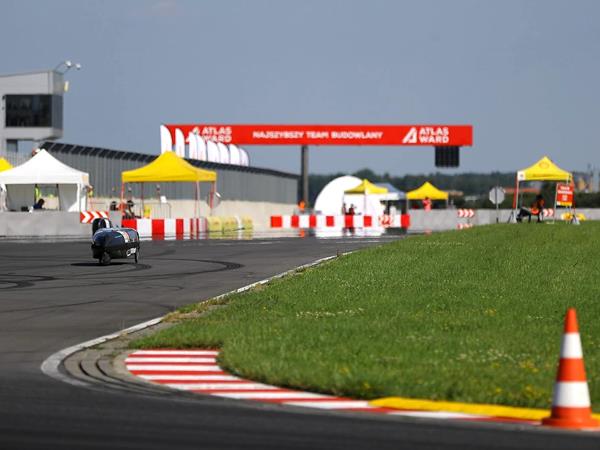 Congratulations to the e-Comet Pierrard team for their great performance at the Shell Eco-marathon 2025!